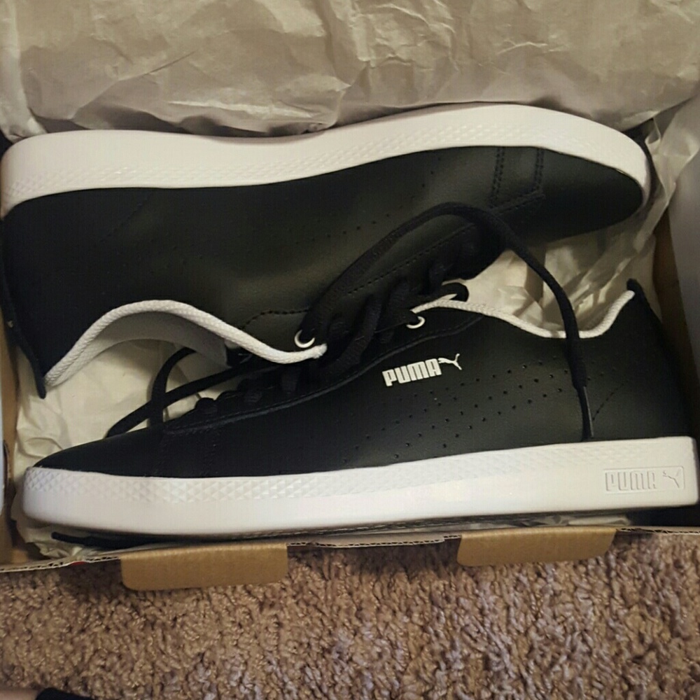 Walking shoes